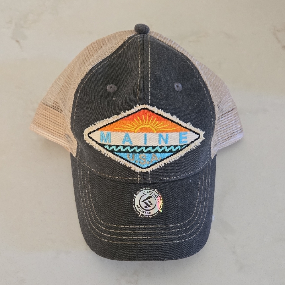 NWT Maine USA Trucker Hat